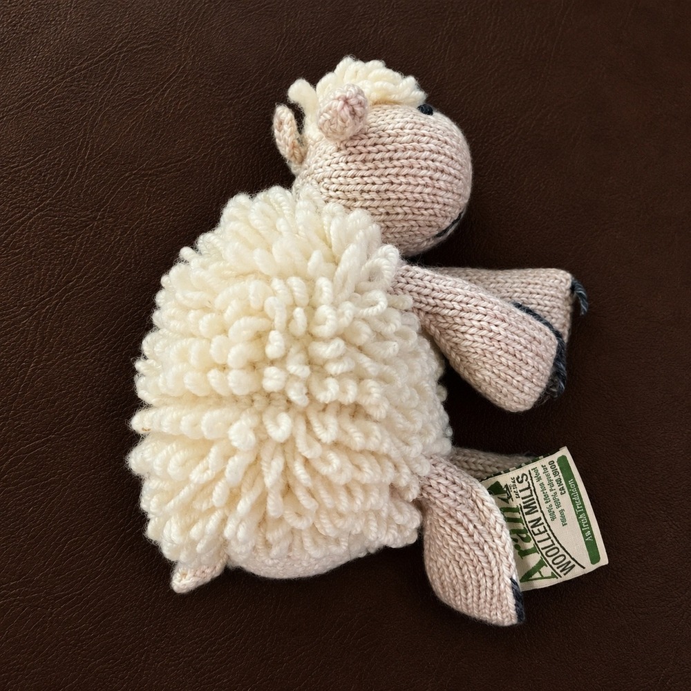 Aran Woollen Mills Knit Sheep Plush Toy 100% Merino Wool Irish Tradition Cream - Picture 5 of 6